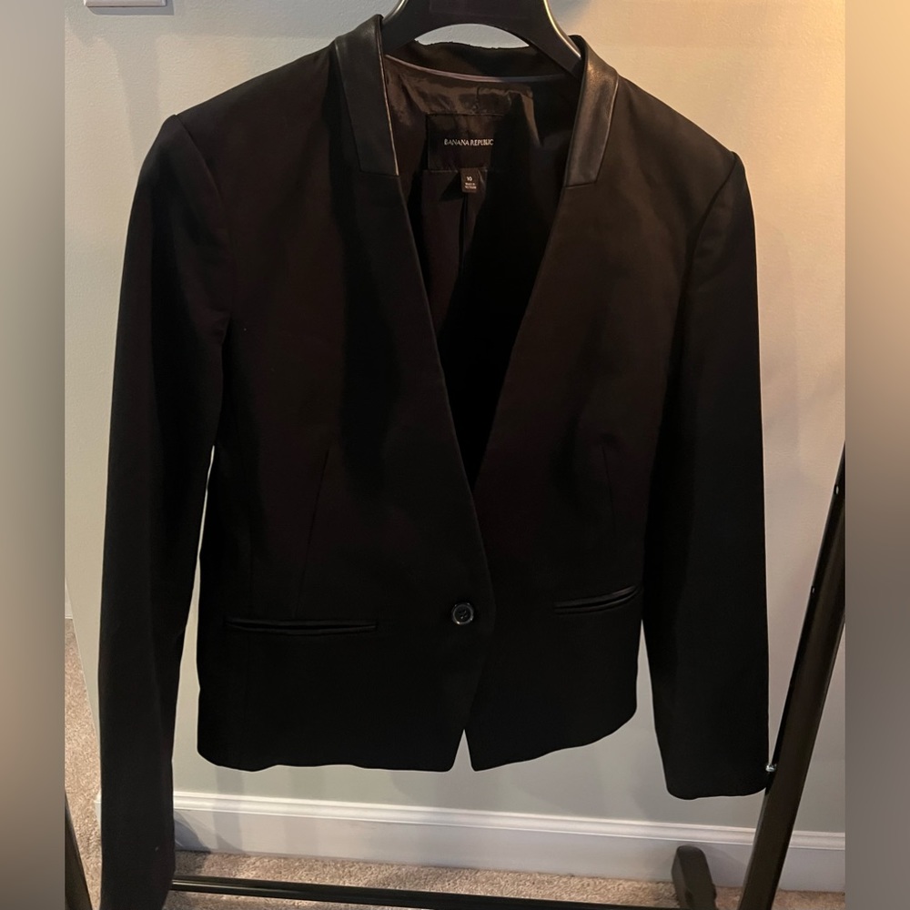 Pre-owned Women’s Banana Republic Collarless Blazer
